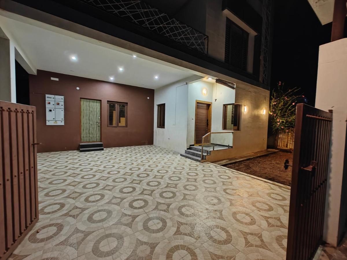 Beautiful 4Bhk Duplex Villa Mysore Exterior foto